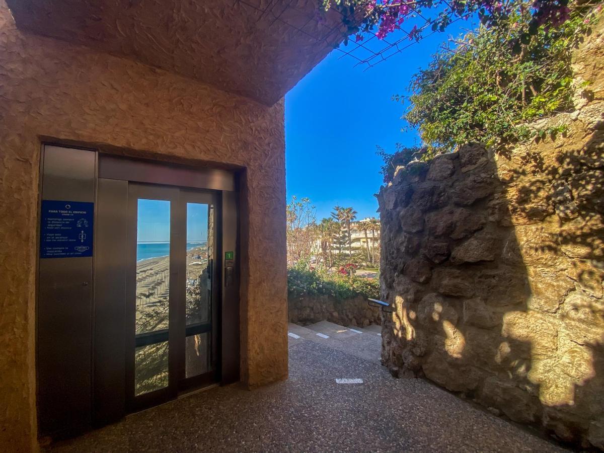 Apartamento Vista Al Mar, Wifi, Terraza Y Piscina Torremolinos