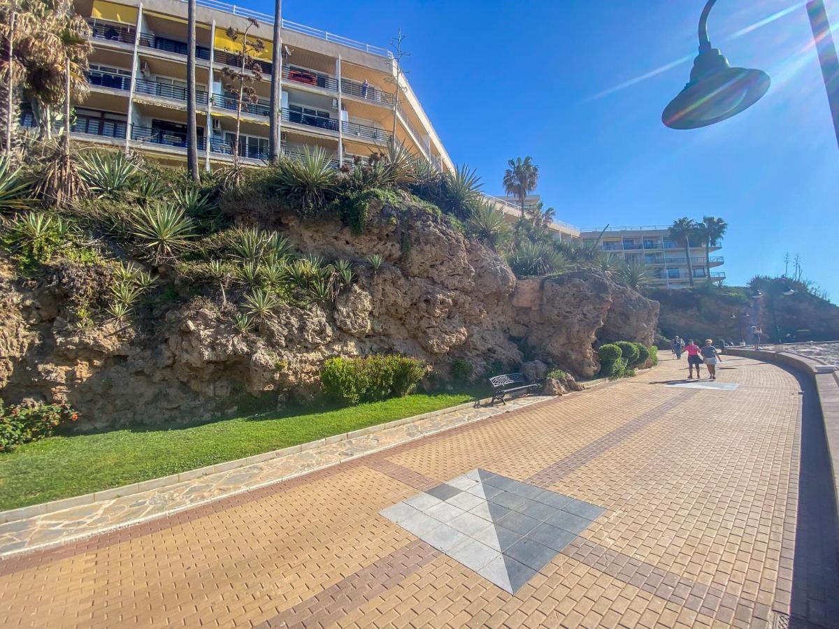 Vista Al Mar, Wifi, Terraza Y Piscina Apartamento Torremolinos