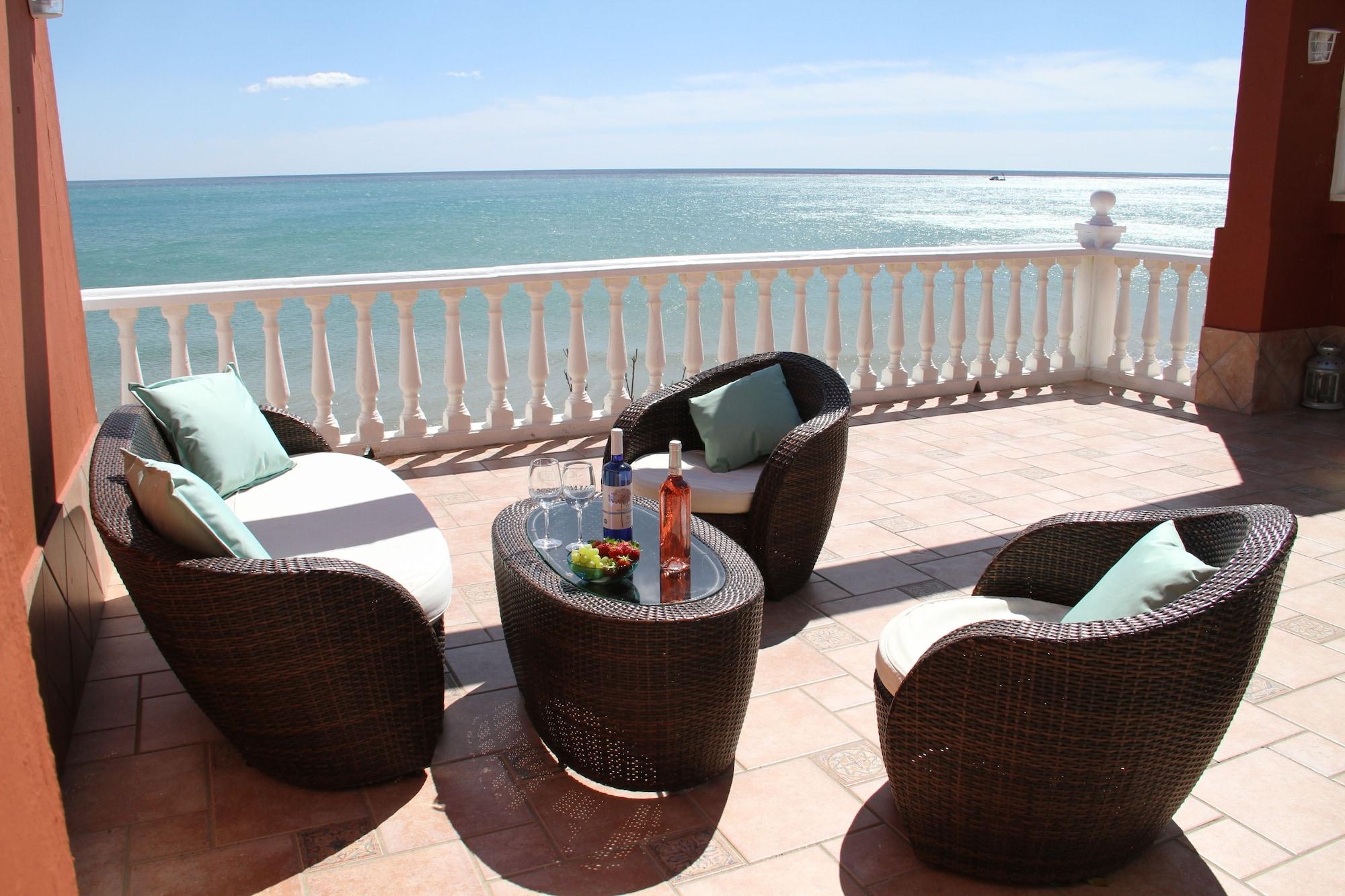 Moon Dreams Mediterraneo Hotel 3*