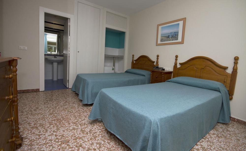 Moon Dreams Mediterraneo Hotel 3*