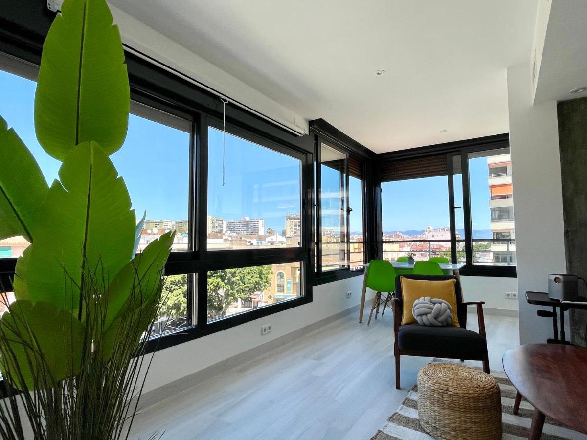 Modern Place City & Beachlife In Heart Of By Solrentspain *