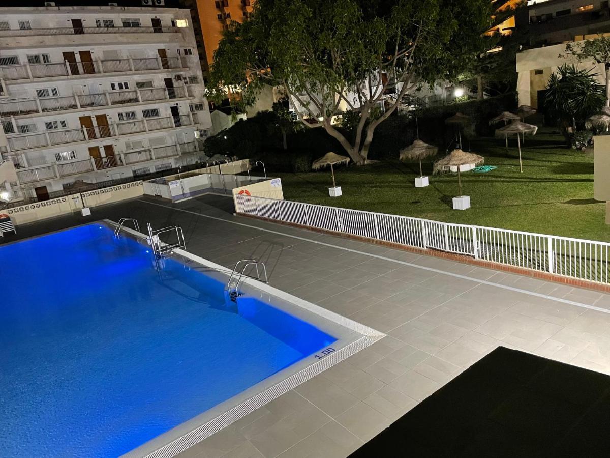 Totalmente Reformado Con Piscina Y Jardines Al Lado De La Playa De La Carihuela Apartment *