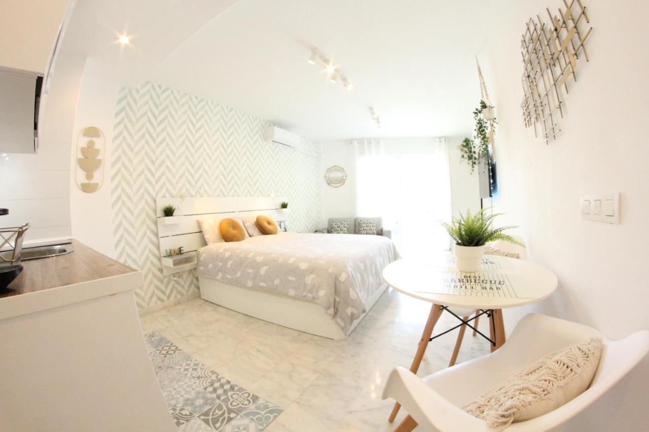 - New Central Studio Plata With Balcony Torremolinos