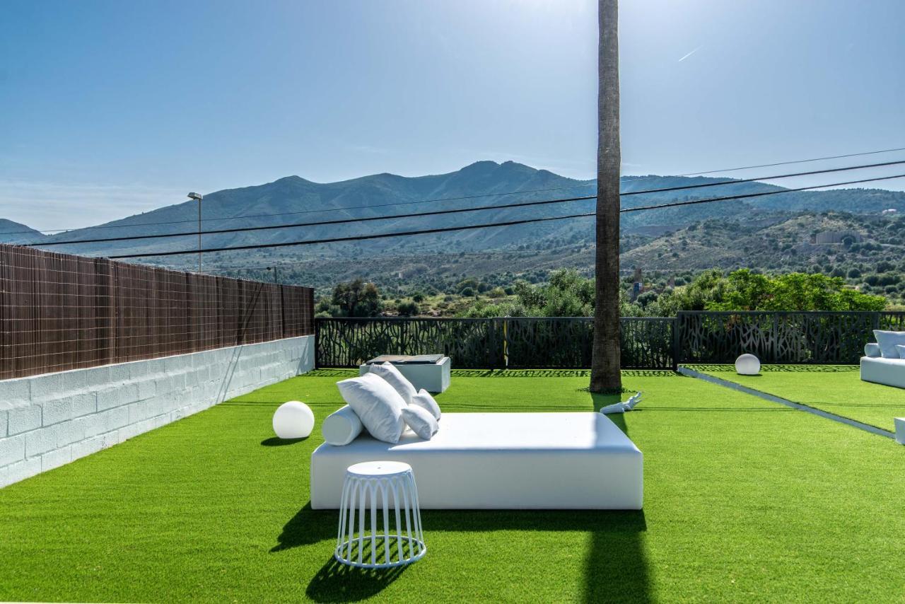 Villa Palm Tree - 5bdr Paradise Pool / Chill Out Beds Torremolinos