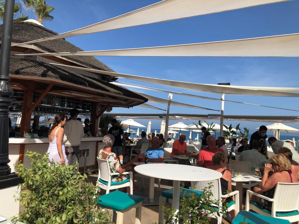 Totalmente Reformado Con Piscina Y Jardines Al Lado De La Playa De La Carihuela Torremolinos