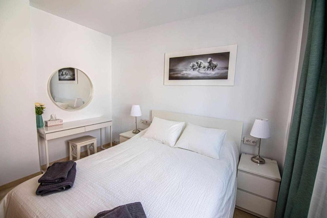 Villa Modern With Parking And Private Pool