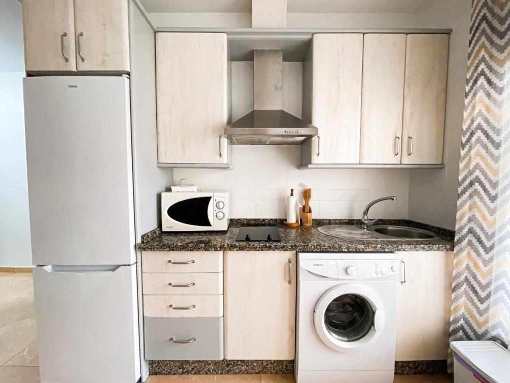 Rentaly Vacations Carihuela Torremolinos