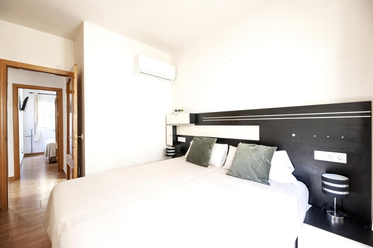 Cozy 2 Bedroom On Rincon Dorado- Air Conditioning, Netflix, Roku Tv Apartment Torremolinos