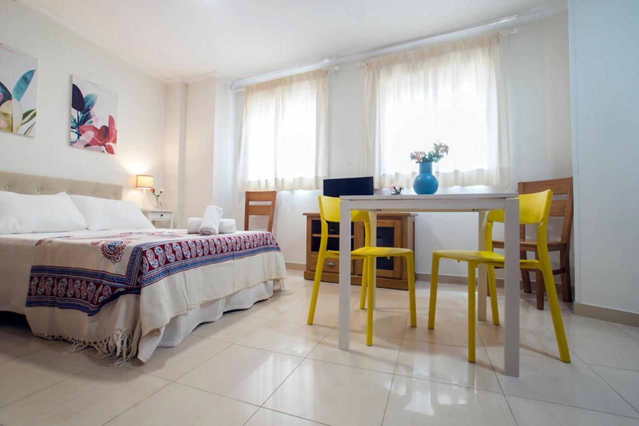 Appartement Holidays2torremolinos Bajondillo Super High Speed Wifi & 50m Beach (adults Only) *