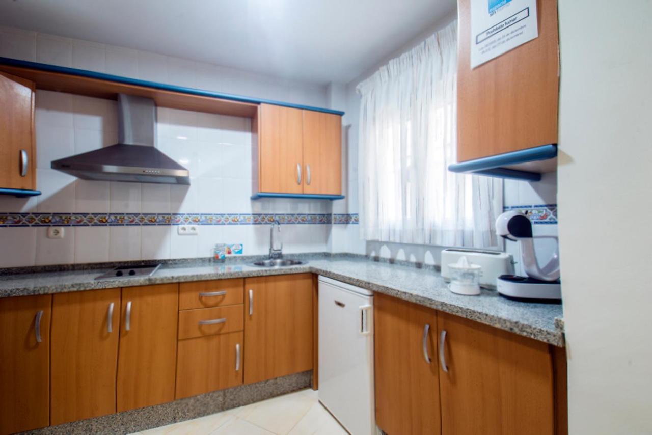 Holidays2torremolinos Bajondillo Super High Speed Wifi & 50m Beach (adults Only) Appartement
