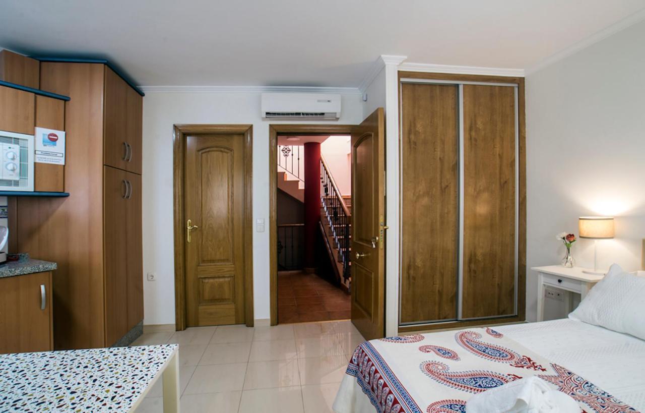 Holidays2torremolinos Bajondillo Super High Speed Wifi & 50m Beach (adults Only) *