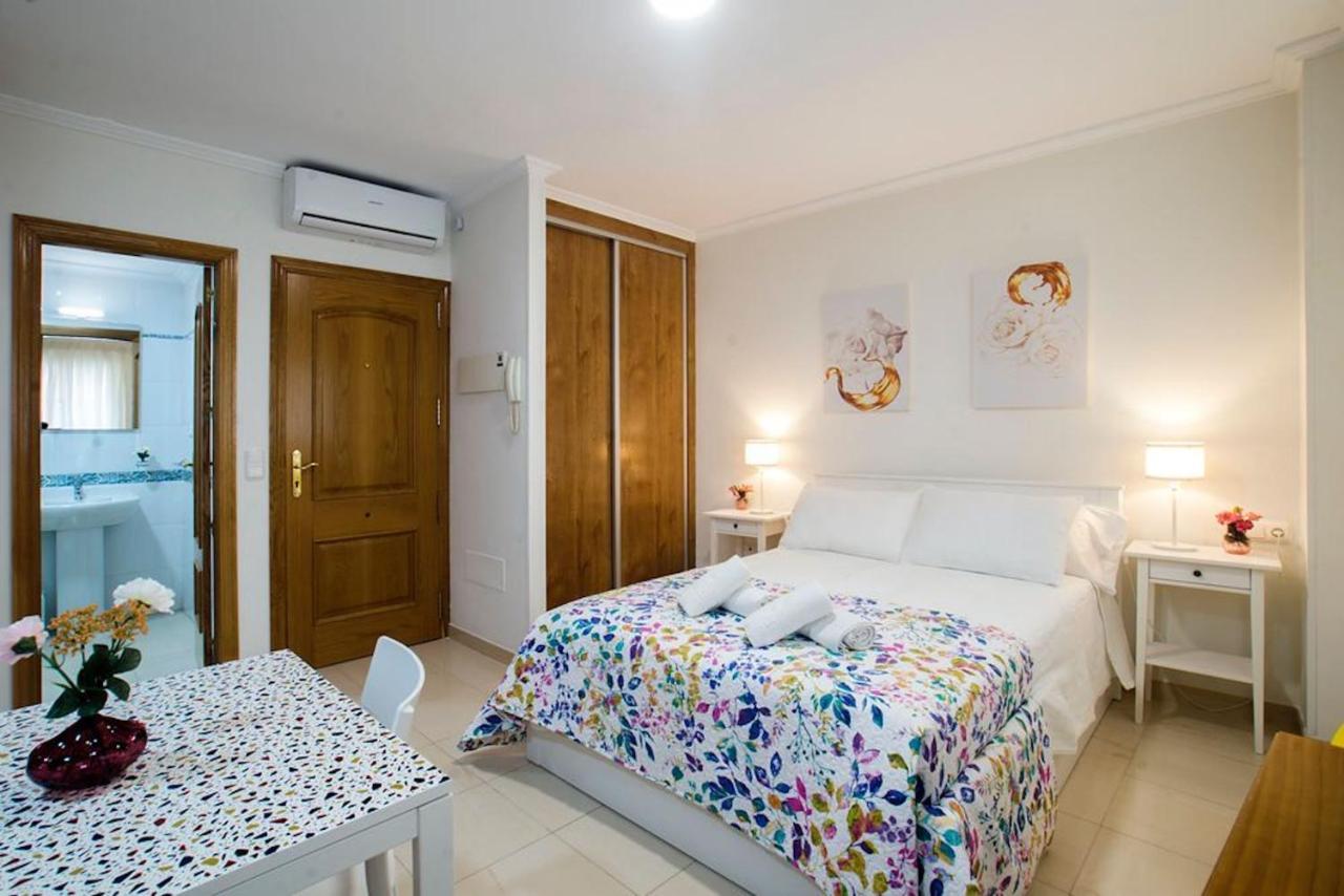 Holidays2torremolinos Bajondillo Super High Speed Wifi & 50m Beach (adults Only) Appartement *