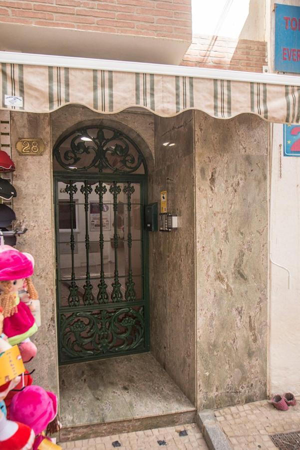 Holidays2torremolinos Bajondillo Super High Speed Wifi & 50m Beach (adults Only) Appartement *