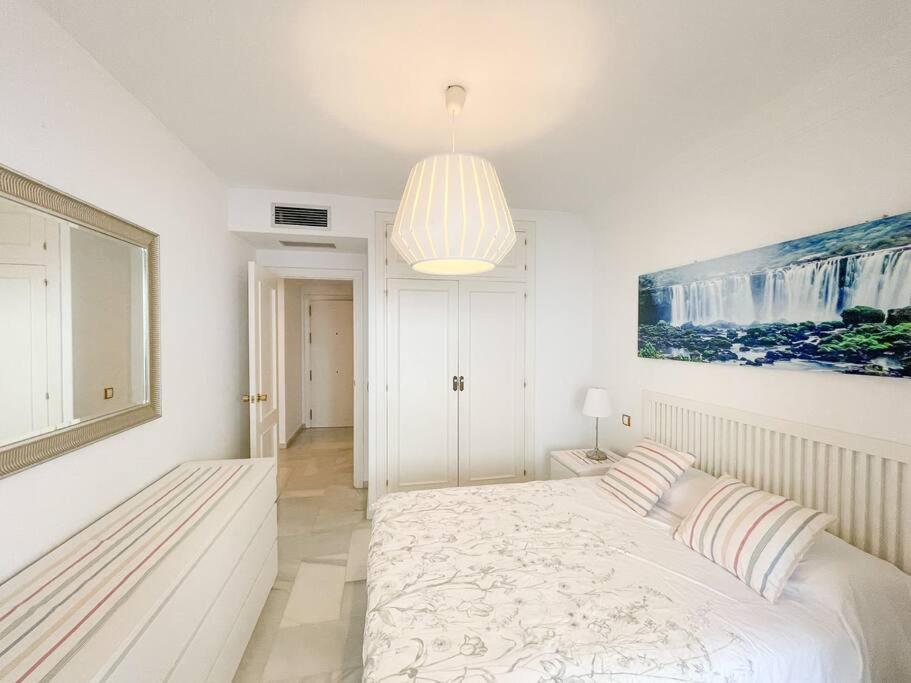 Apartment Seafront With Direct Access To The