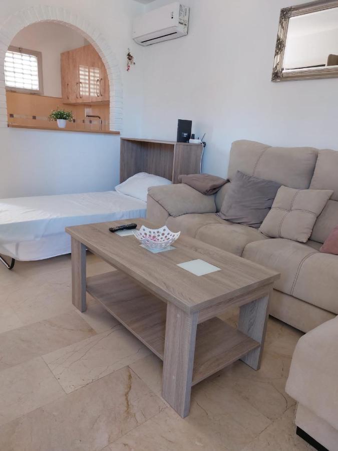 Seaside Serenity: With Pool And Views * Torremolinos