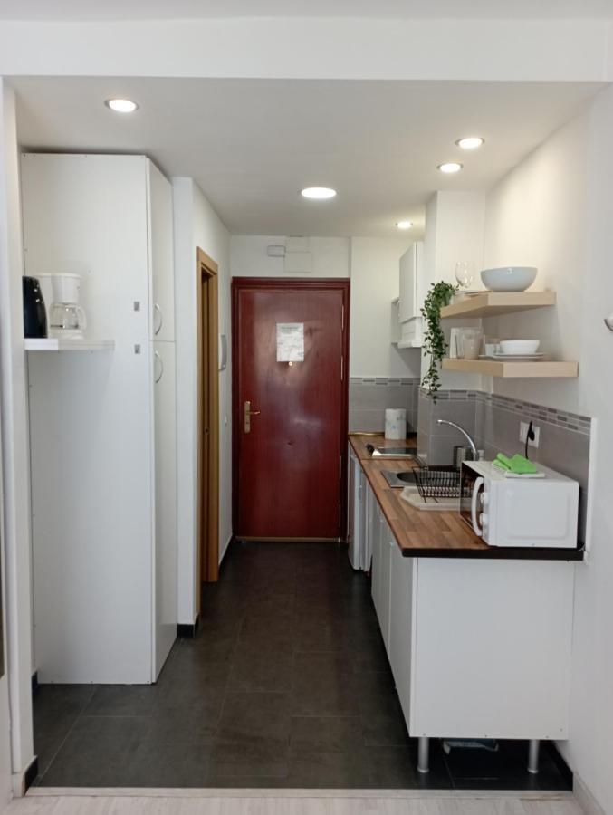 Apartment Amplio Estudio,vista Mar Y Montana, A Pasos Del Centro Torremolinos