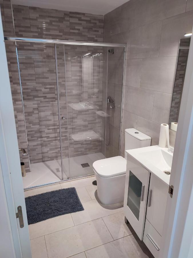 En Playa Bajondillo, Apartamento