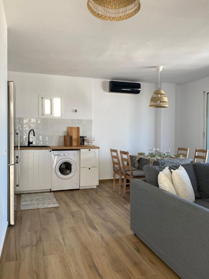 El Amanecer Apartment *