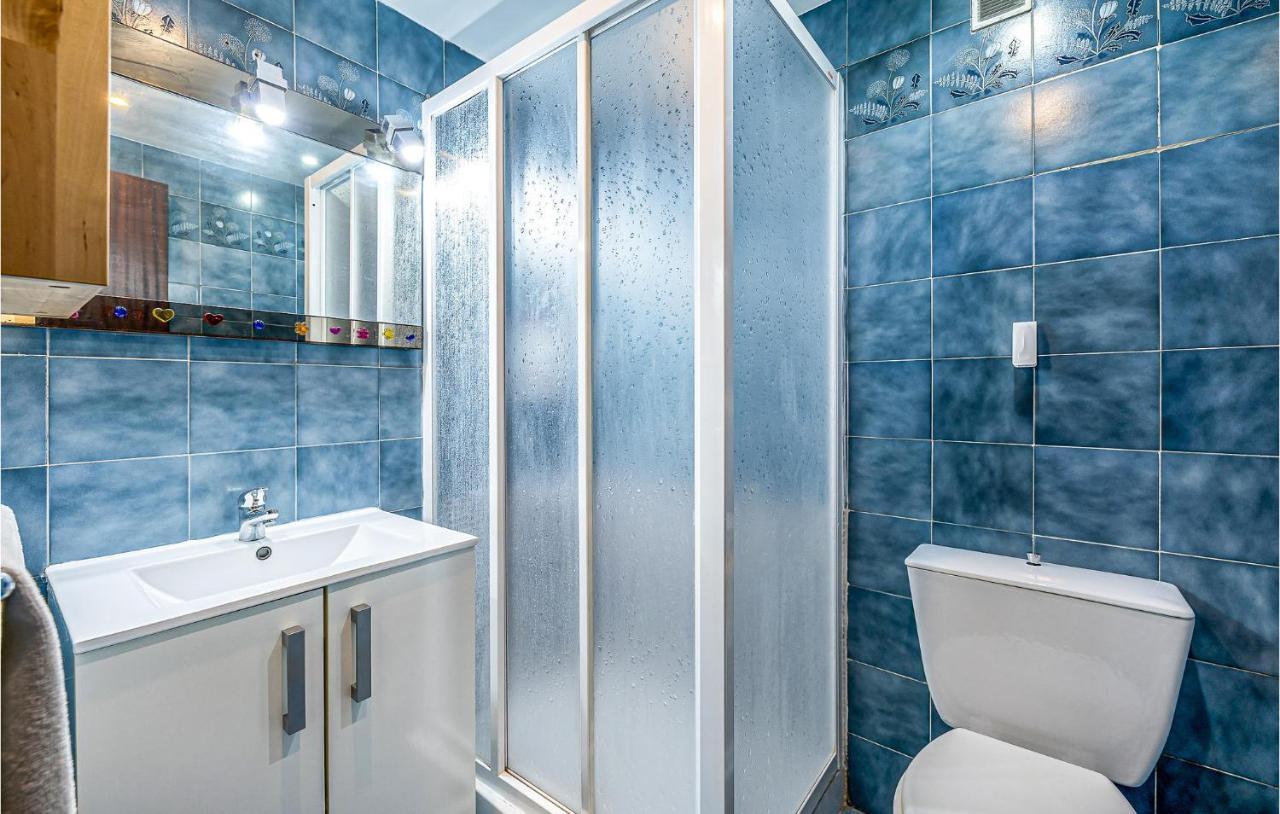 4 Bedroom In Apartment *