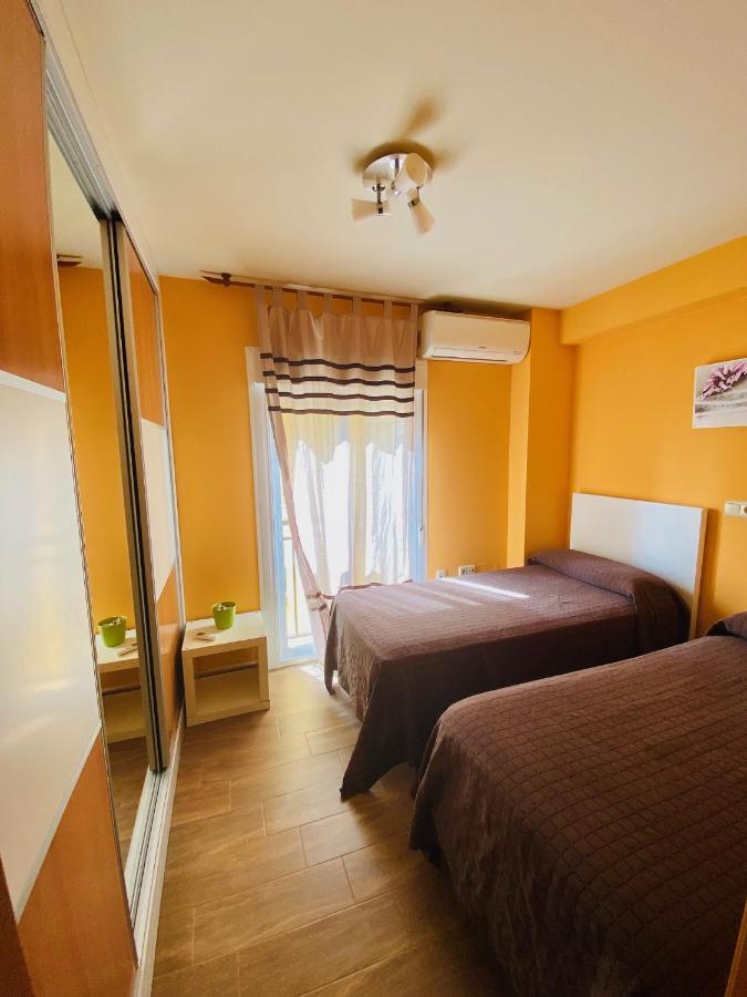 Apartamento Primera Linea De Playa En Tres Caballos, Playamar Apartment Torremolinos