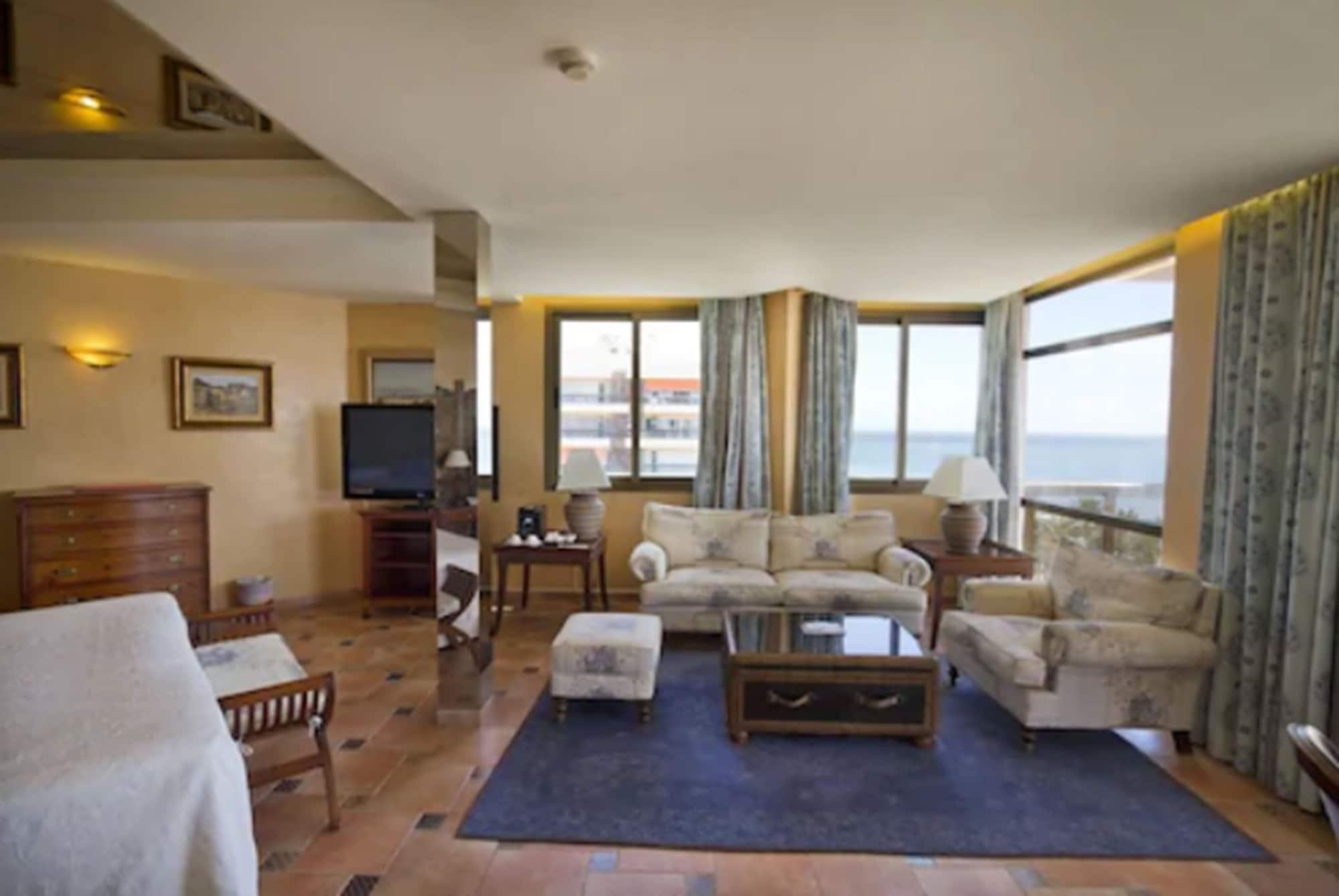 Ms Amaragua Hotel