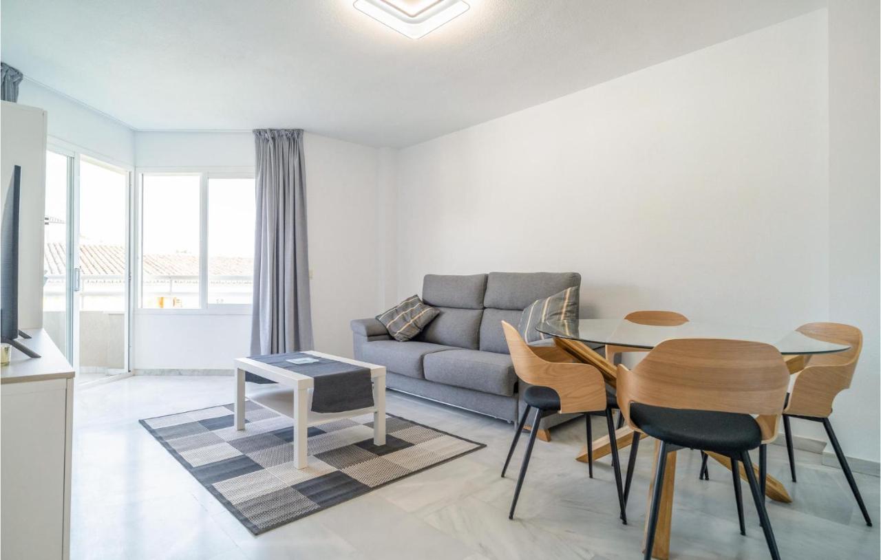 In With Outdoor Swimming Pool, Wifi And 1 Bedrooms Torremolinos
