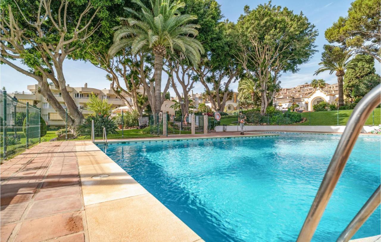 In With Outdoor Swimming Pool, Wifi And 1 Bedrooms Apartamento Torremolinos