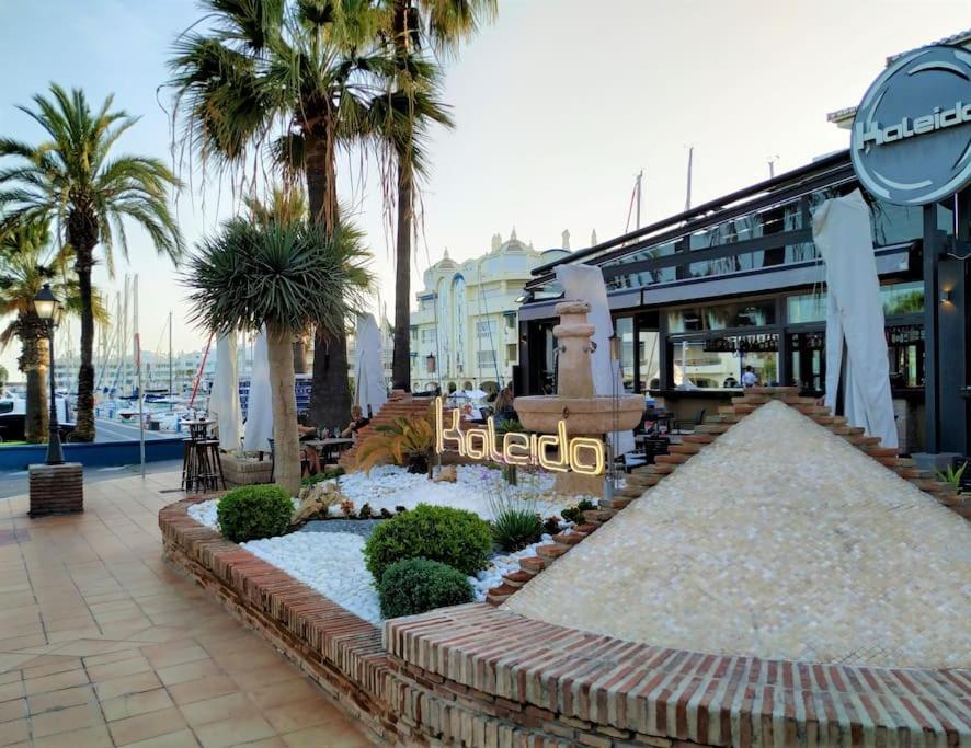 Mercedes 2 Bedroom, Sea Views Torremolinos