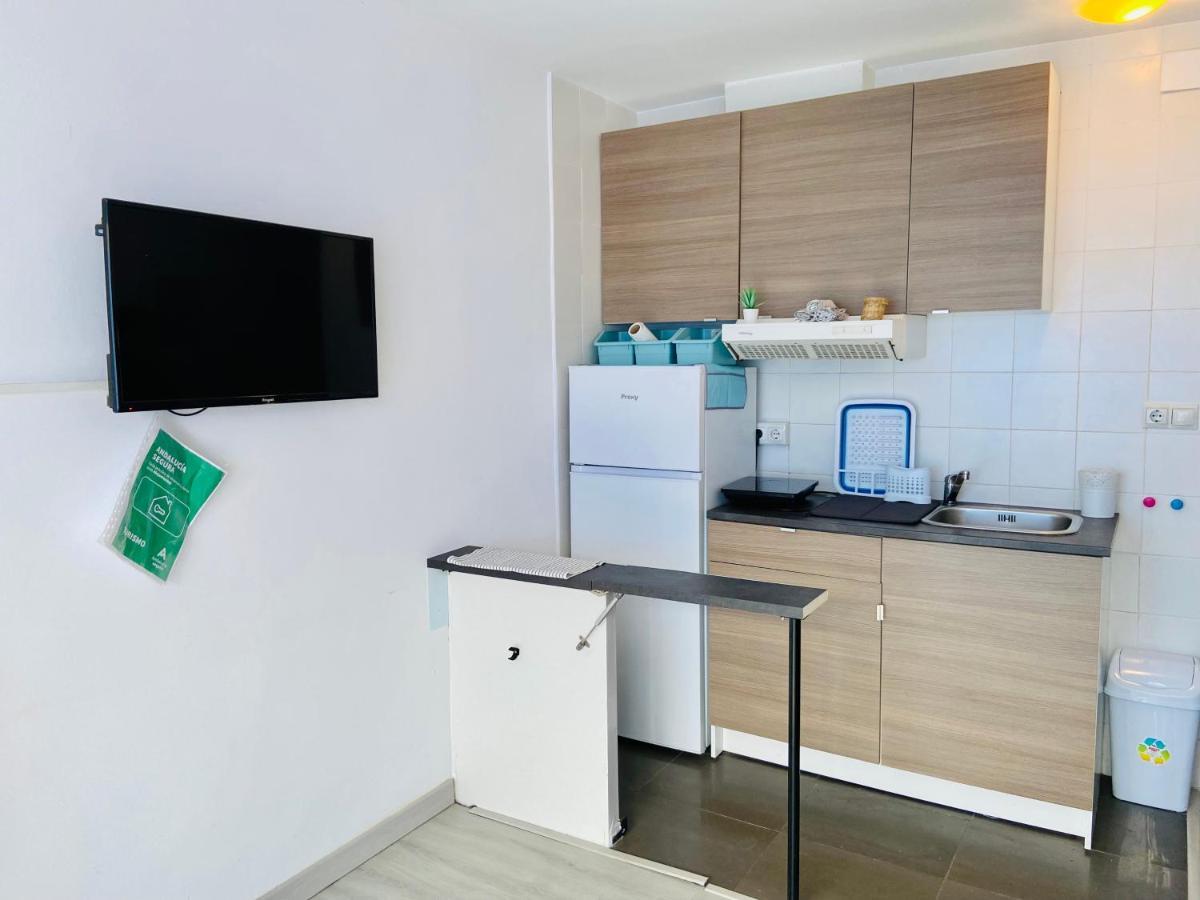 Estudio En Urbanizacion Tres Caballos, Playamar * Torremolinos