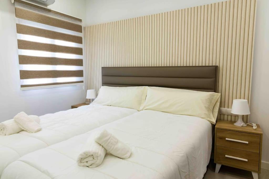 Modern 3-bed In Heart Of Appartement