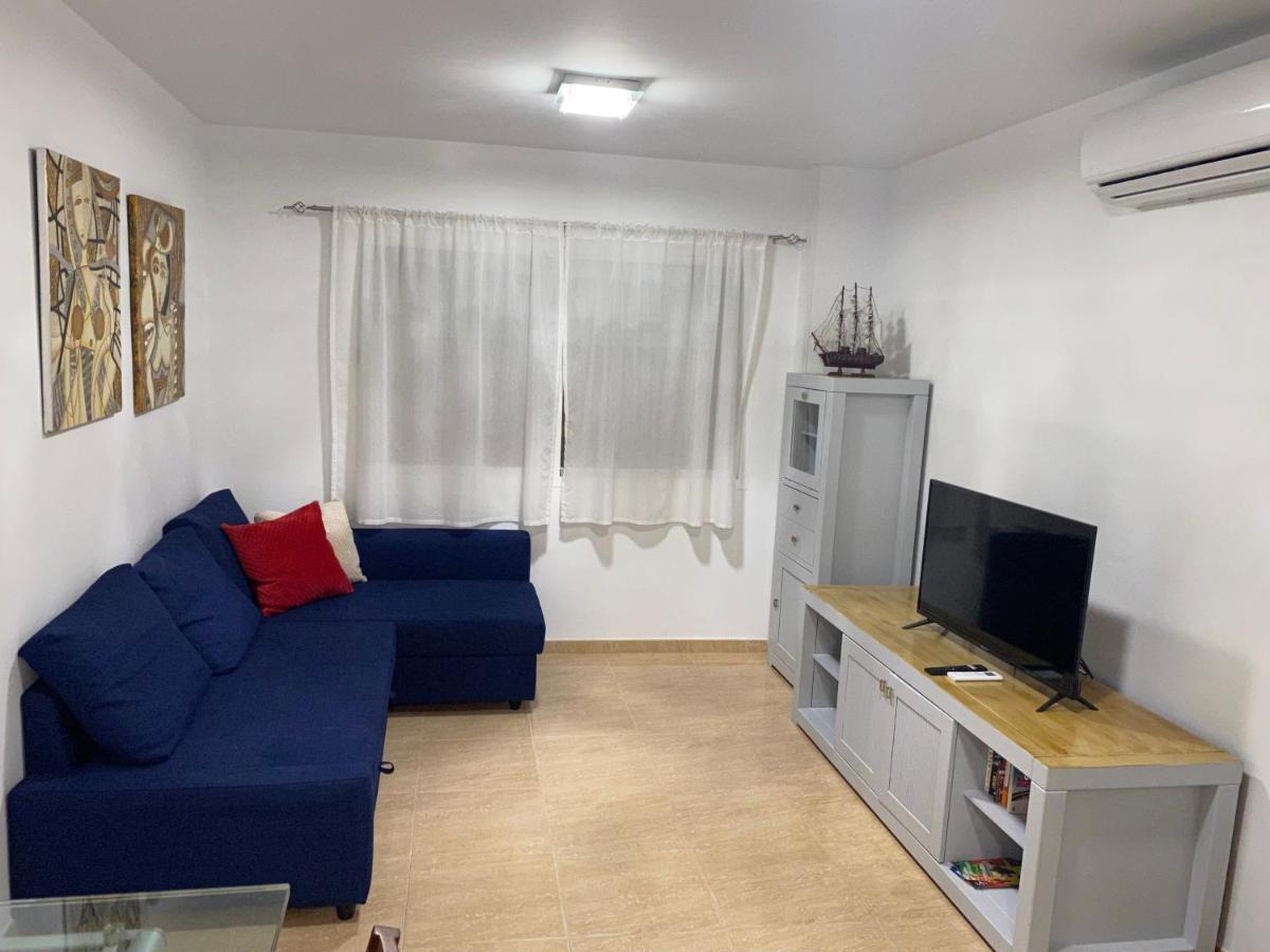Centro - Beautiful , Newly Renovated 2 Bedroom *