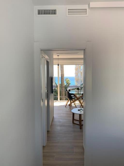 La Roca Brasil 2 Bed & 2 Bathroom Seaview Bajondillo Apartment *