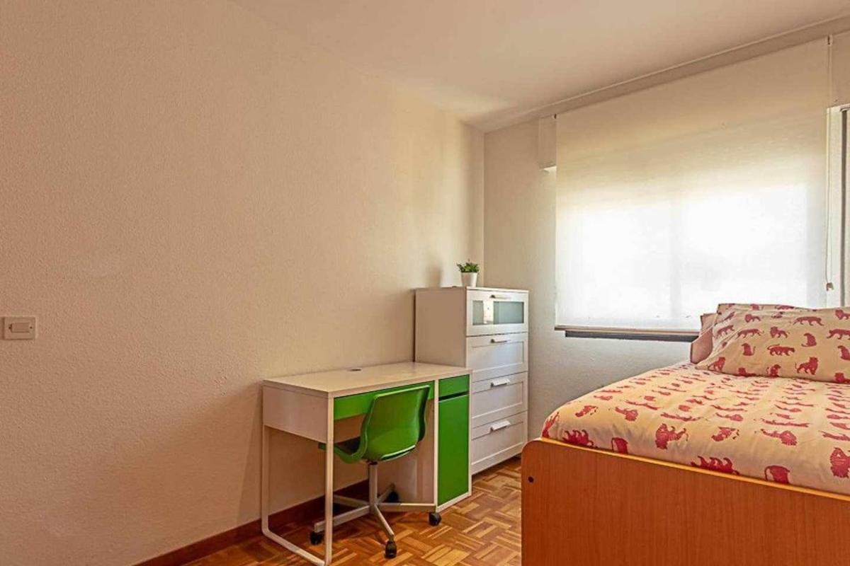 797 Holiday - Adosado Para 6 A 1 Min De La Playa Carihuela Holiday home Torremolinos