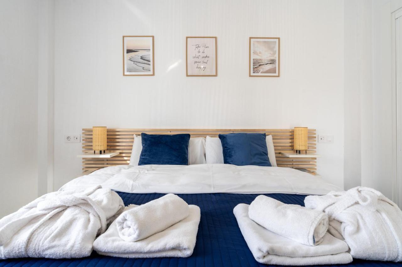Sea View 2 Bedroom 2 Min Away From The *