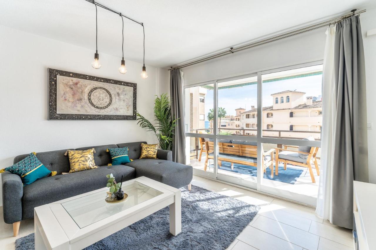 Apartment Sea View 2 Bedroom 2 Min Away From The