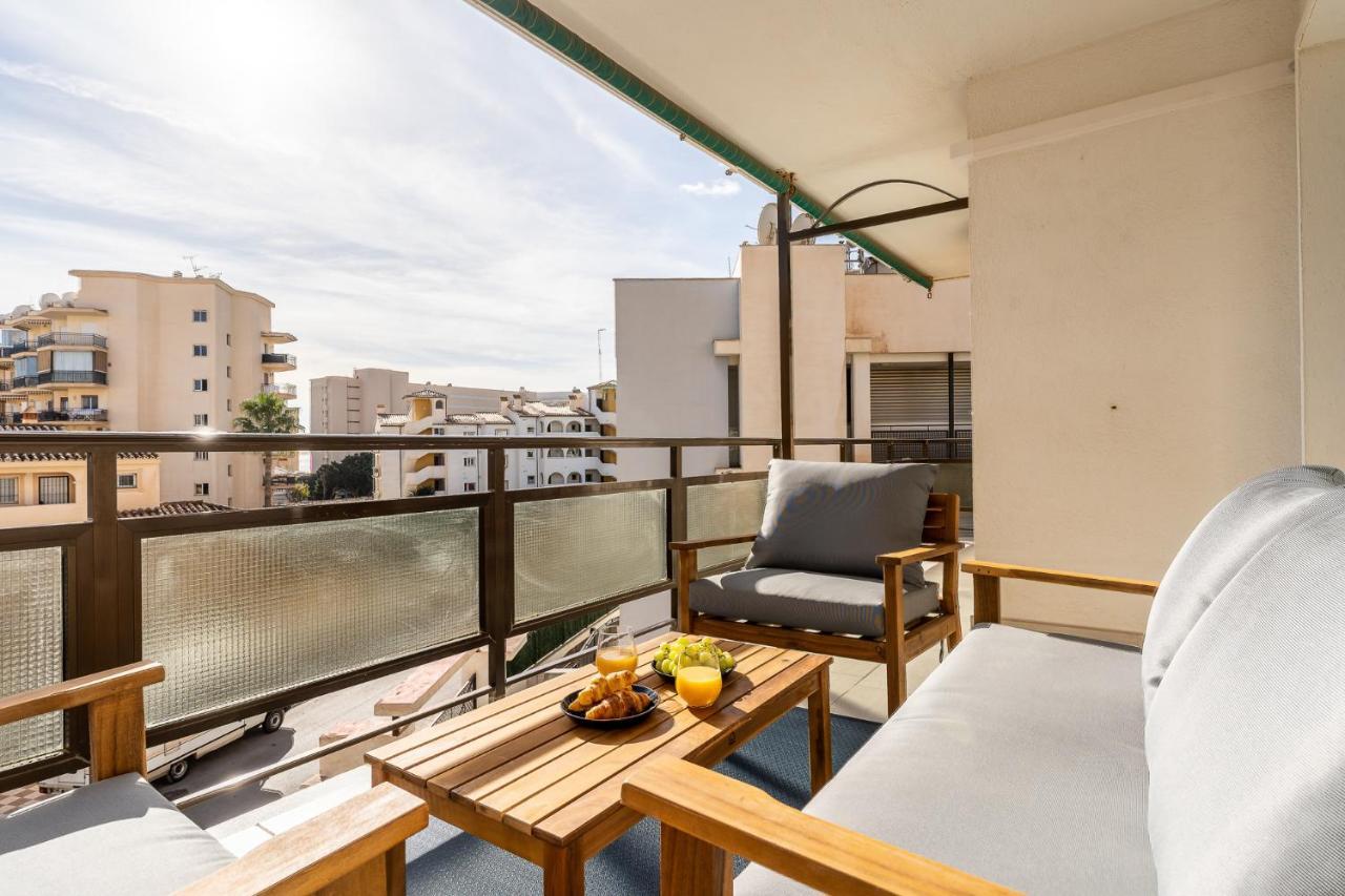 Sea View 2 Bedroom 2 Min Away From The Apartment *