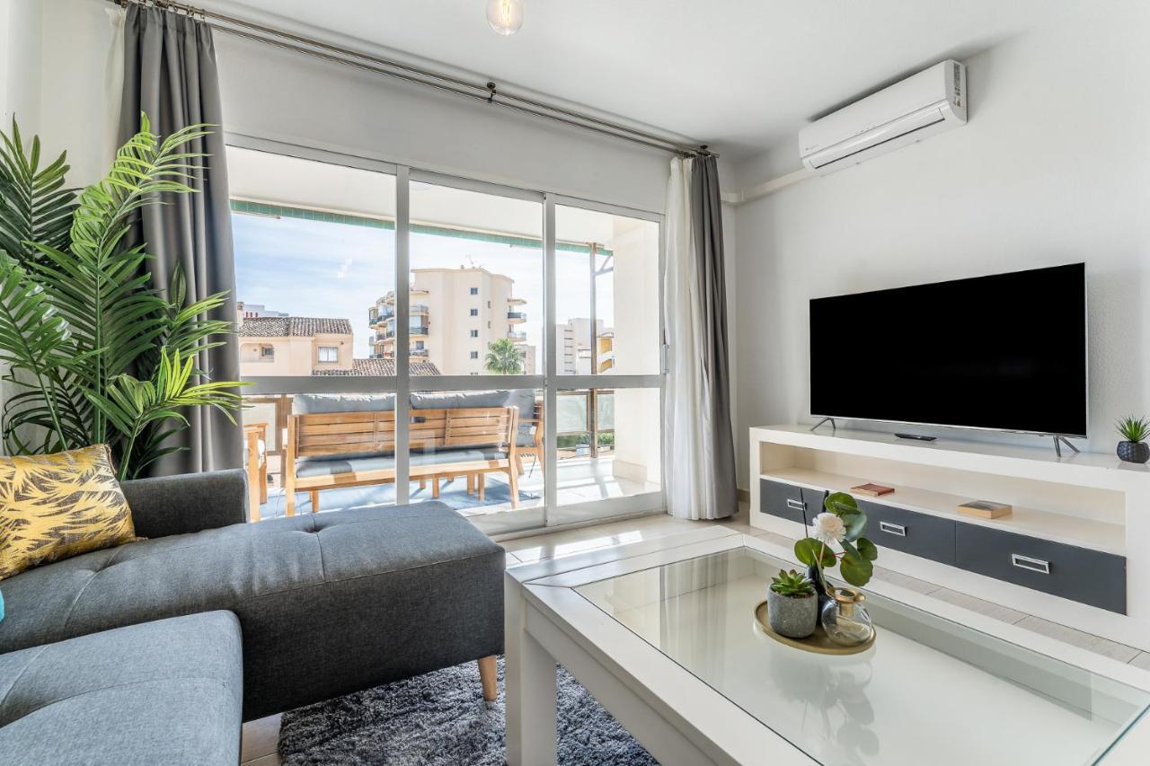 Sea View 2 Bedroom 2 Min Away From The Apartment Torremolinos