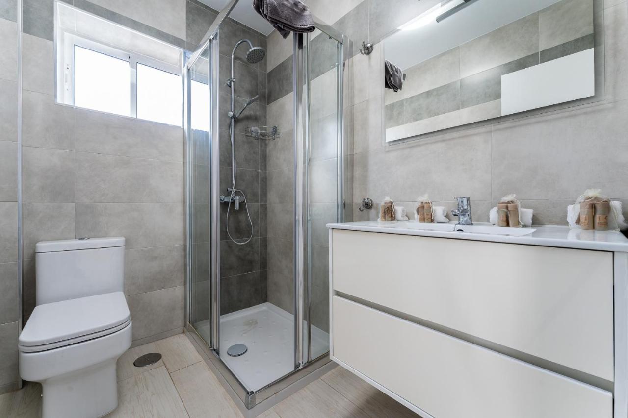 Sea View 2 Bedroom 2 Min Away From The Apartment Torremolinos