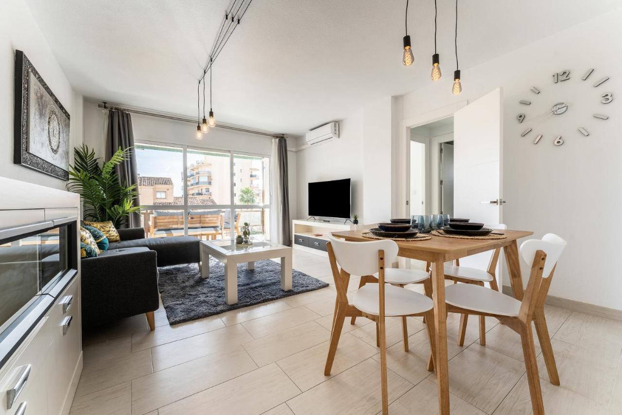 Apartment Sea View 2 Bedroom 2 Min Away From The