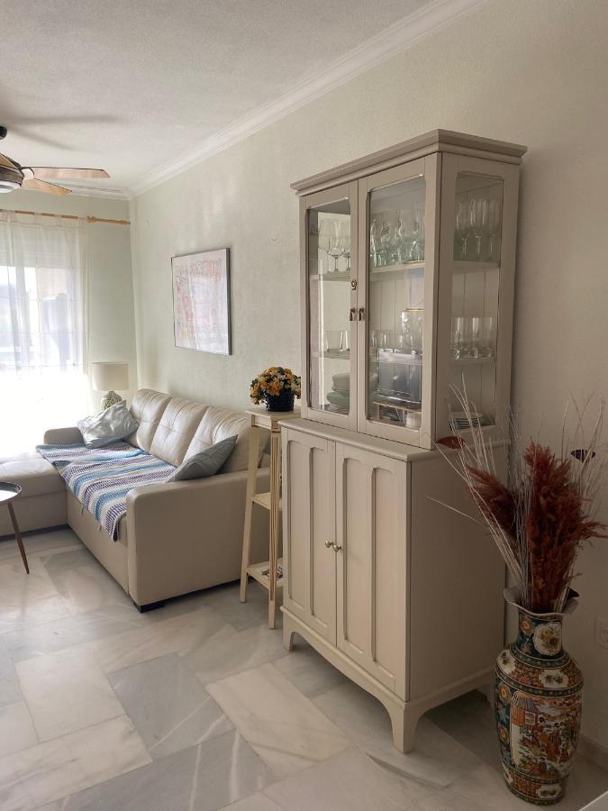 Apartamento Entero En La Carihuela A 50 M De La Playa