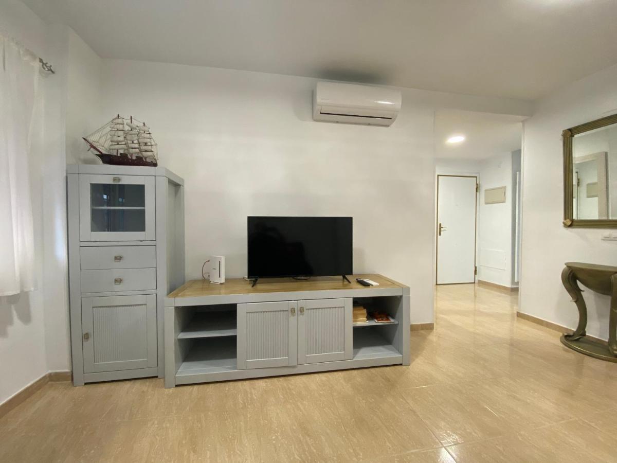 Centro - Beautiful , Newly Renovated 2 Bedroom Apartamento *