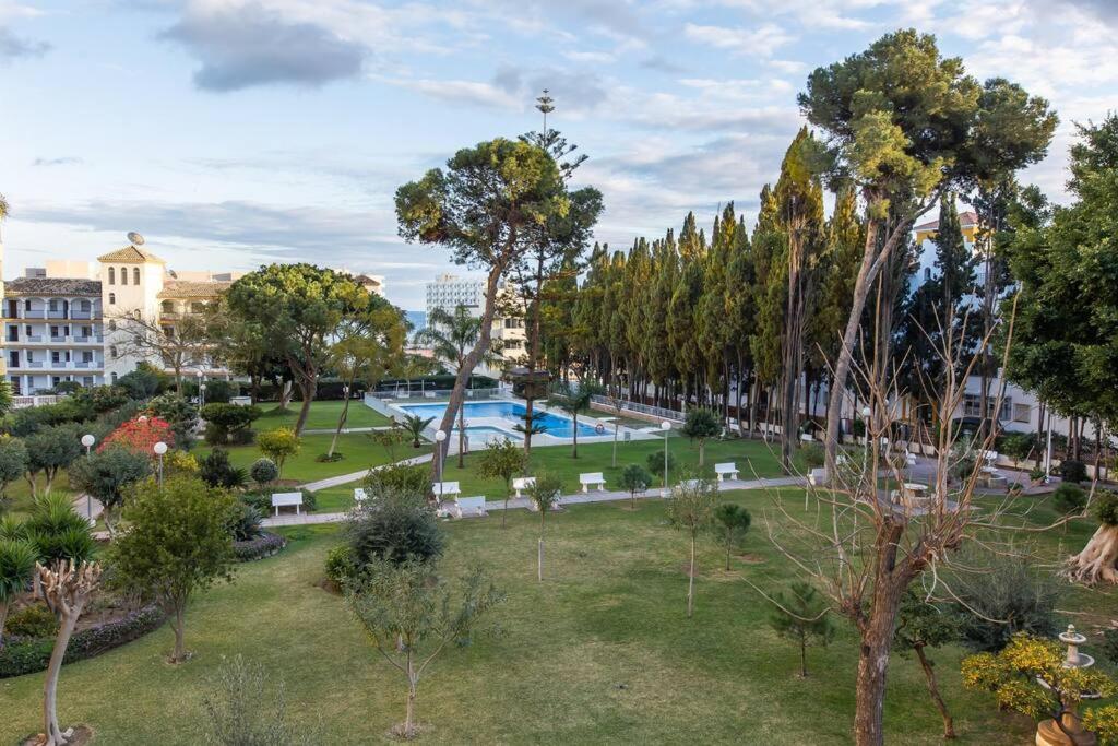 Appartement Enjoy La Carihuela At 4 Min.terrace & Pool.