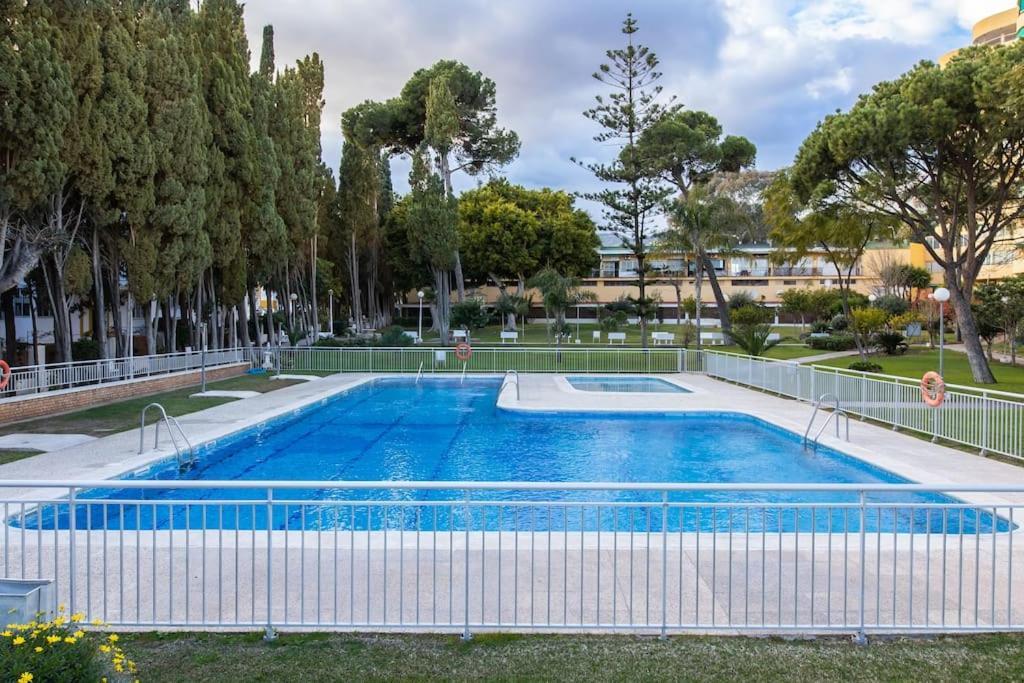 Appartement Enjoy La Carihuela At 4 Min.terrace & Pool.