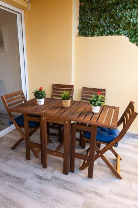 Enjoy La Carihuela At 4 Min.terrace & Pool. *