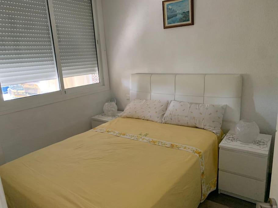 Apartamento En Carihuela Apartamento