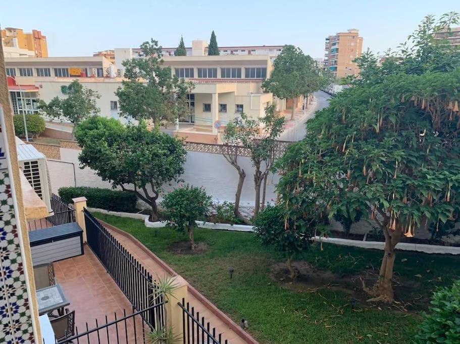 Apartamento En Carihuela Torremolinos