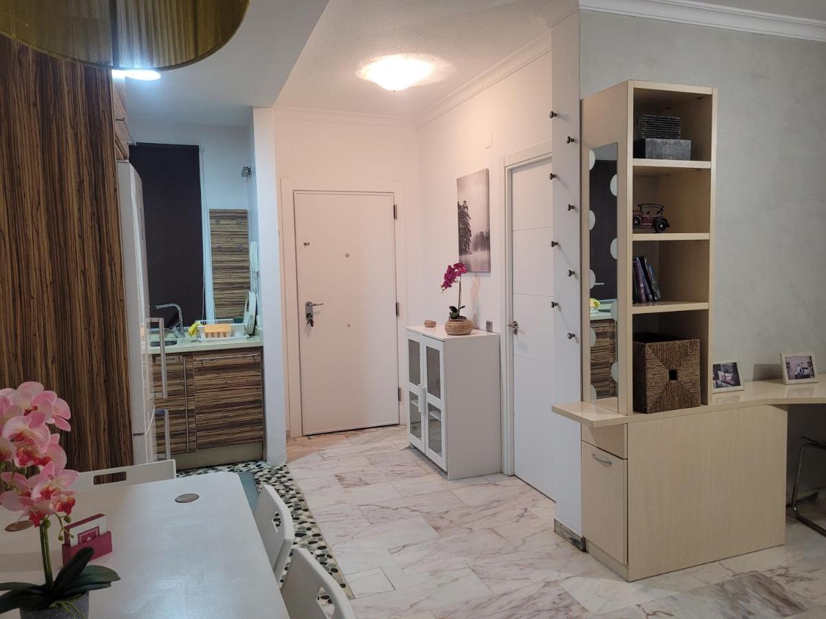 Apartment Penthouse Lumineux Avec Piscine Torremolinos
