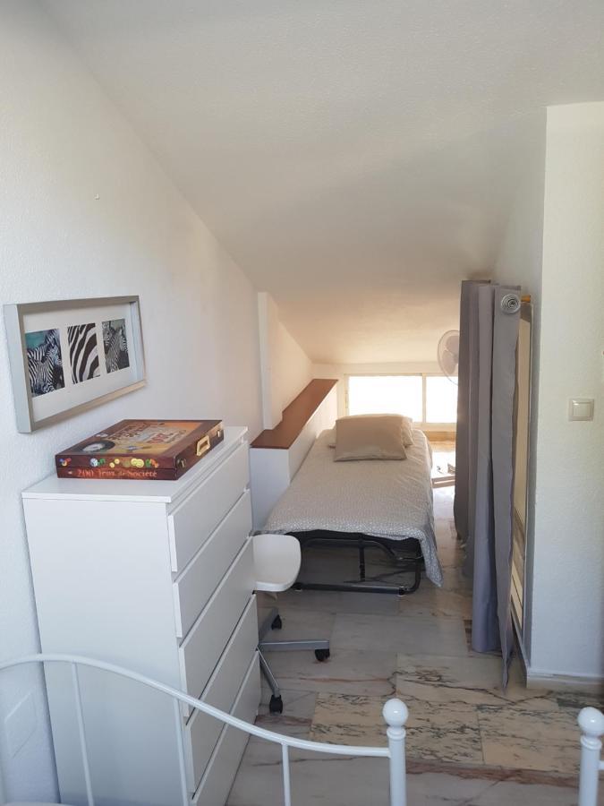 Penthouse Lumineux Avec Piscine Apartment *