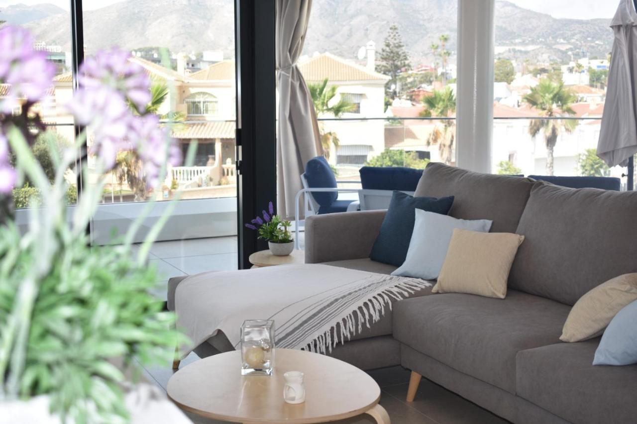 Luxury Complex Beachfront Apartment, Infinity Pool, Sauna, Gym And Large Terrace *