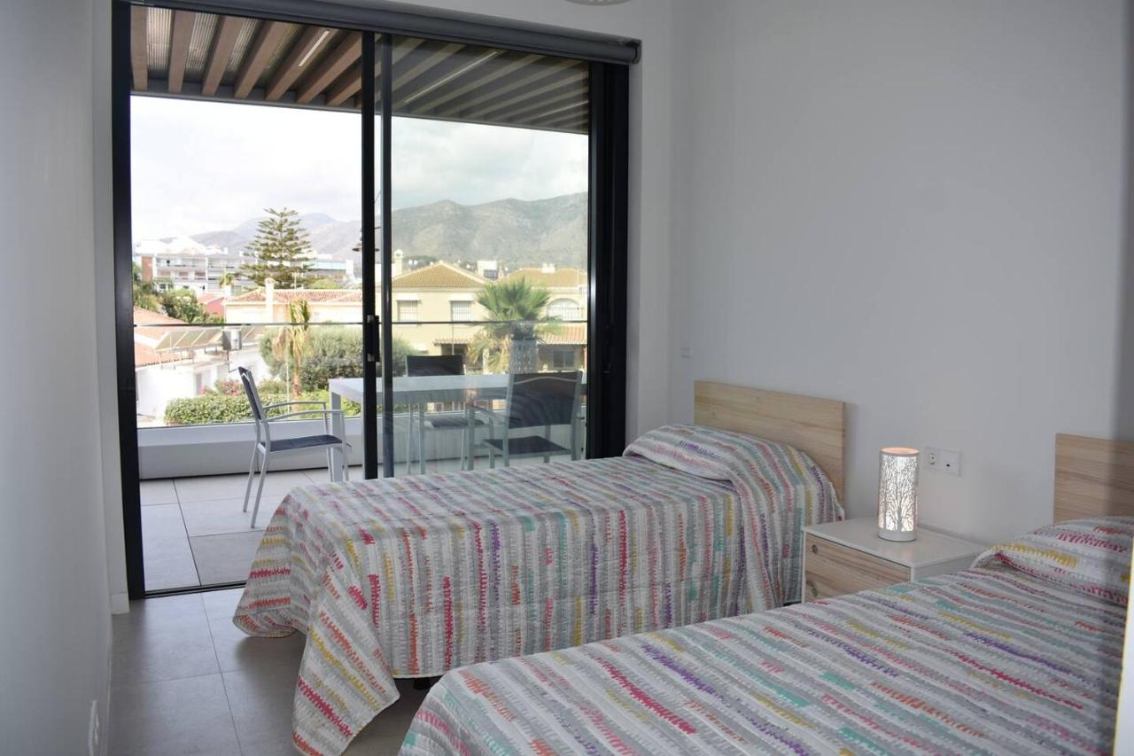 Luxury Complex Beachfront Apartment, Infinity Pool, Sauna, Gym And Large Terrace Apartment